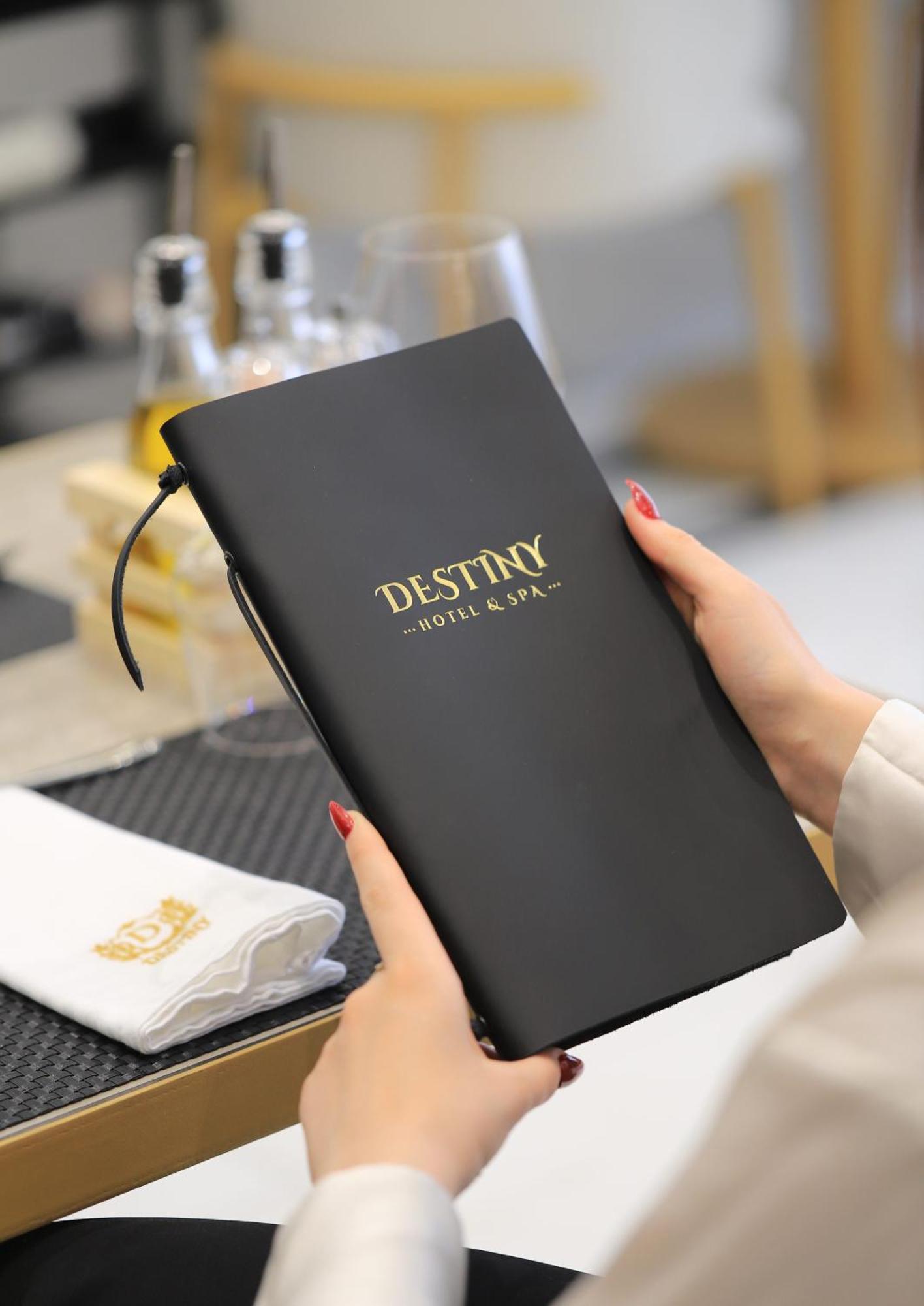 Destiny Hotel & Spa Yzberishti エクステリア 写真