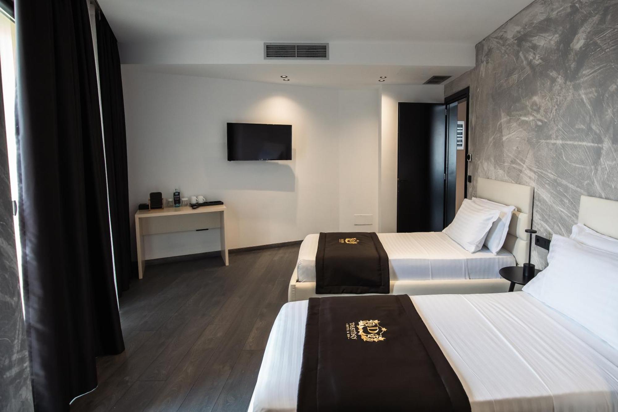 Destiny Hotel & Spa Yzberishti エクステリア 写真